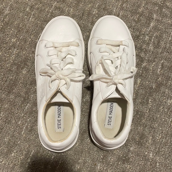 Steve Madden White Blade Platform Sneaker - Picture 3 of 7